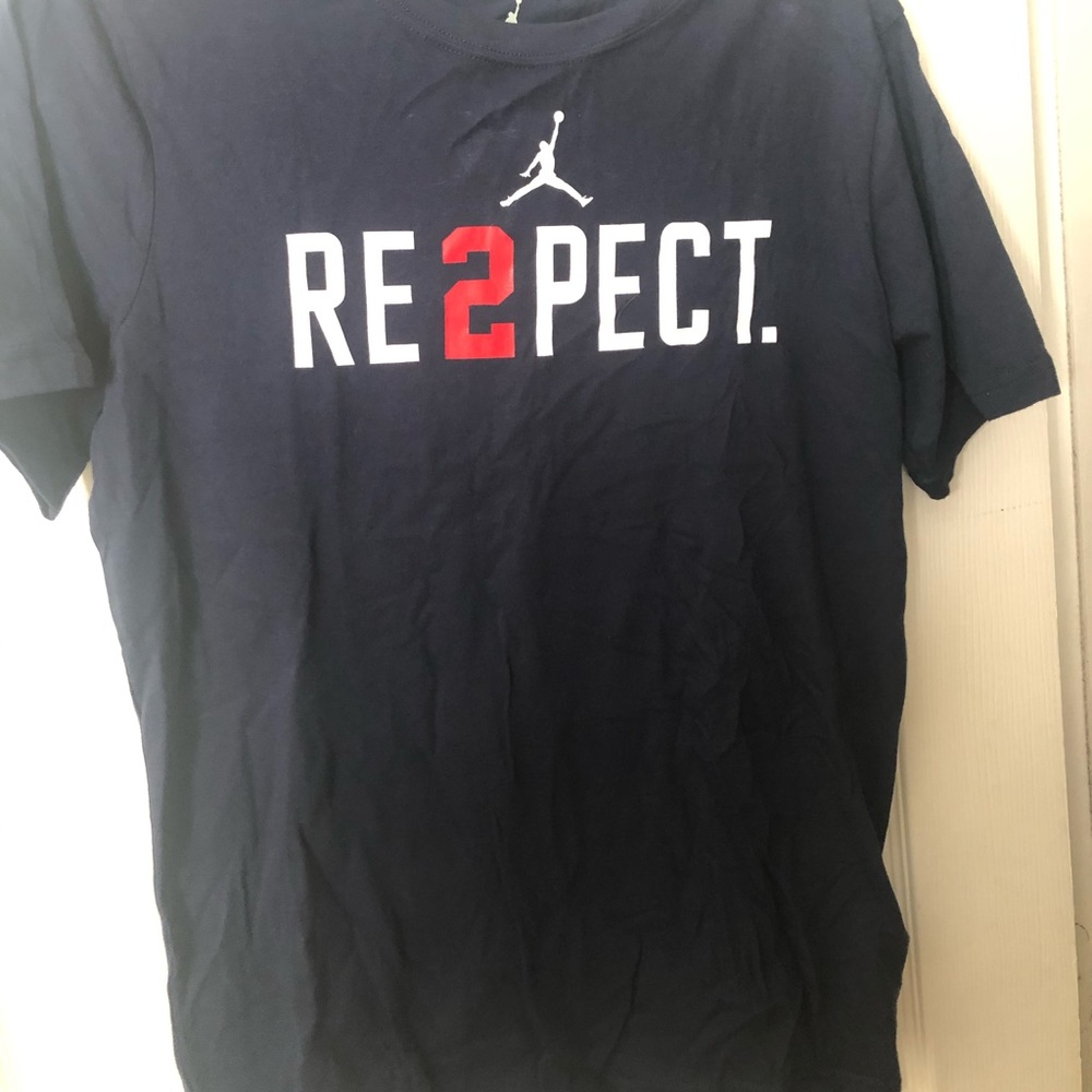 Jordan re2spect tee